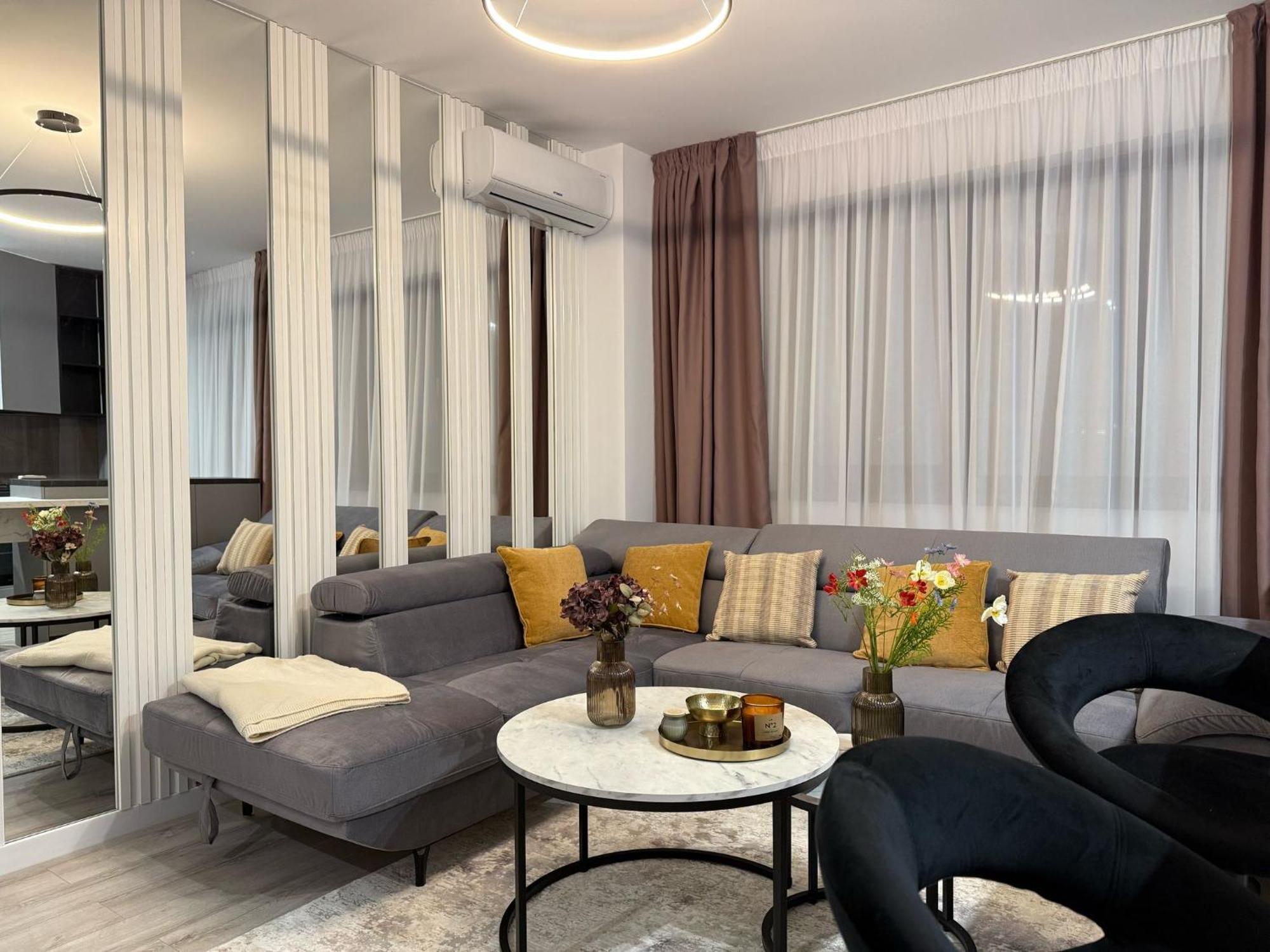 Luxevibe Apartments Near Mall Moldova Iasi Extérieur photo